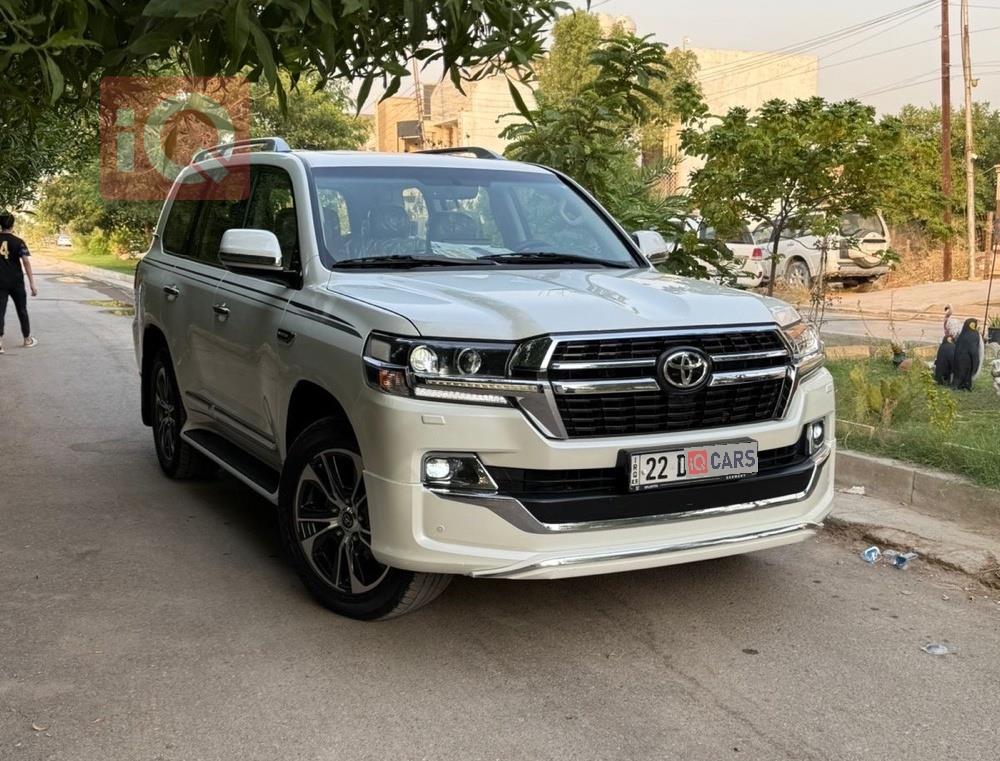 تويوتا لاندكروزر